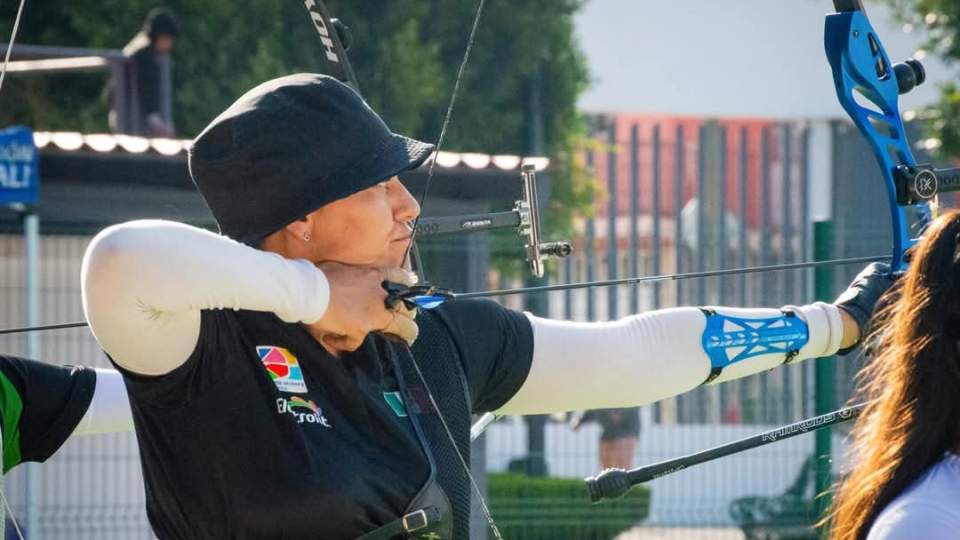 REPITE ALEJANDRA VALENCIA COMO PARTE DE SELECCIÓN DE ARCO RECURVO DE MÉXICO